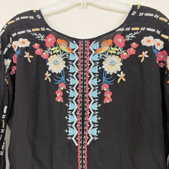 Johnny Was Embroidered Tunic Emily Top Womens Sz Small Black Boho Long Sleeves - Picture 8 of 11